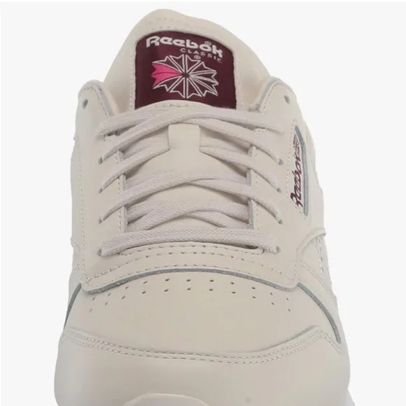 Reebok women’s class is leather sneaker in alabaster/maroon/chalk size 6 - Picture 4 of 8